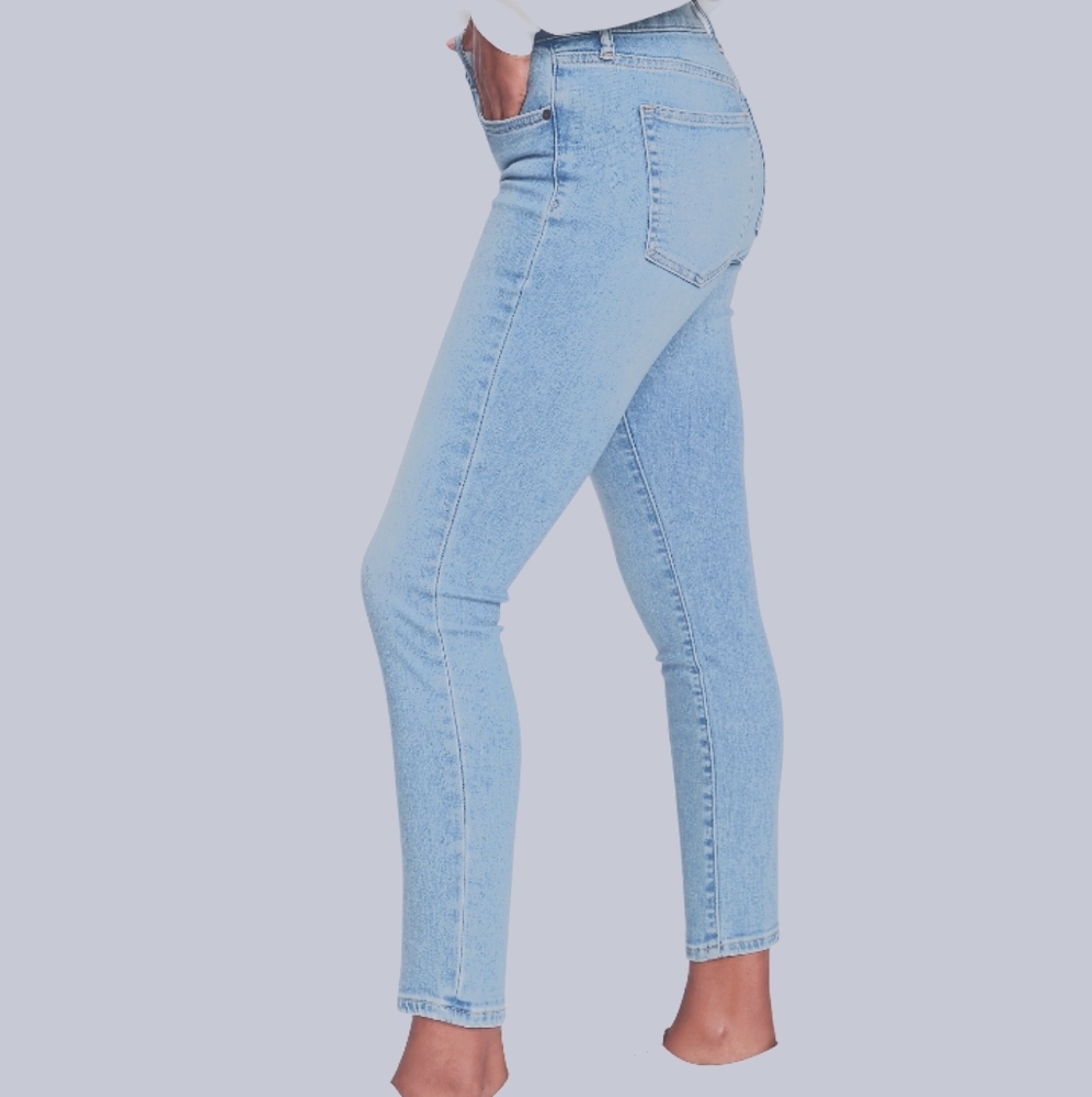 Nwt Gap resolution true skinny jean mid- rise